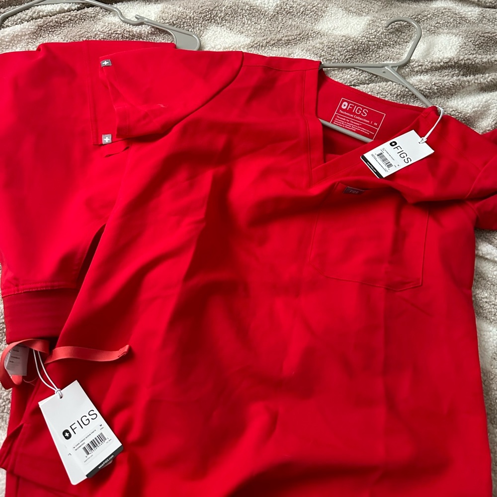 Figs Scrub Set Pop Red Cade Pants Catarina Top Size Medium